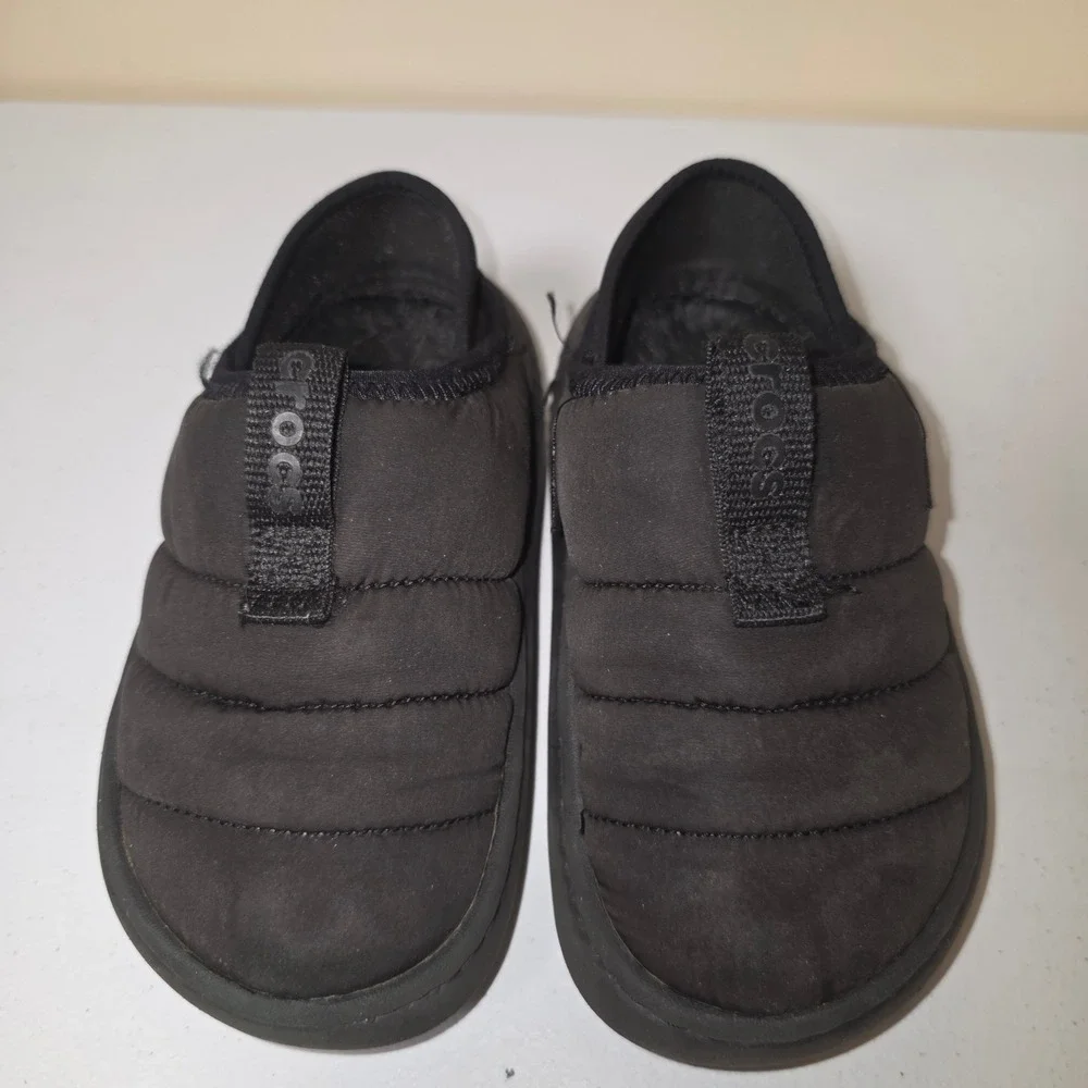 Crocs Kids Classic Neo Puff Lined Slipper Black Quilted Slip On Shoe Moc Size 11